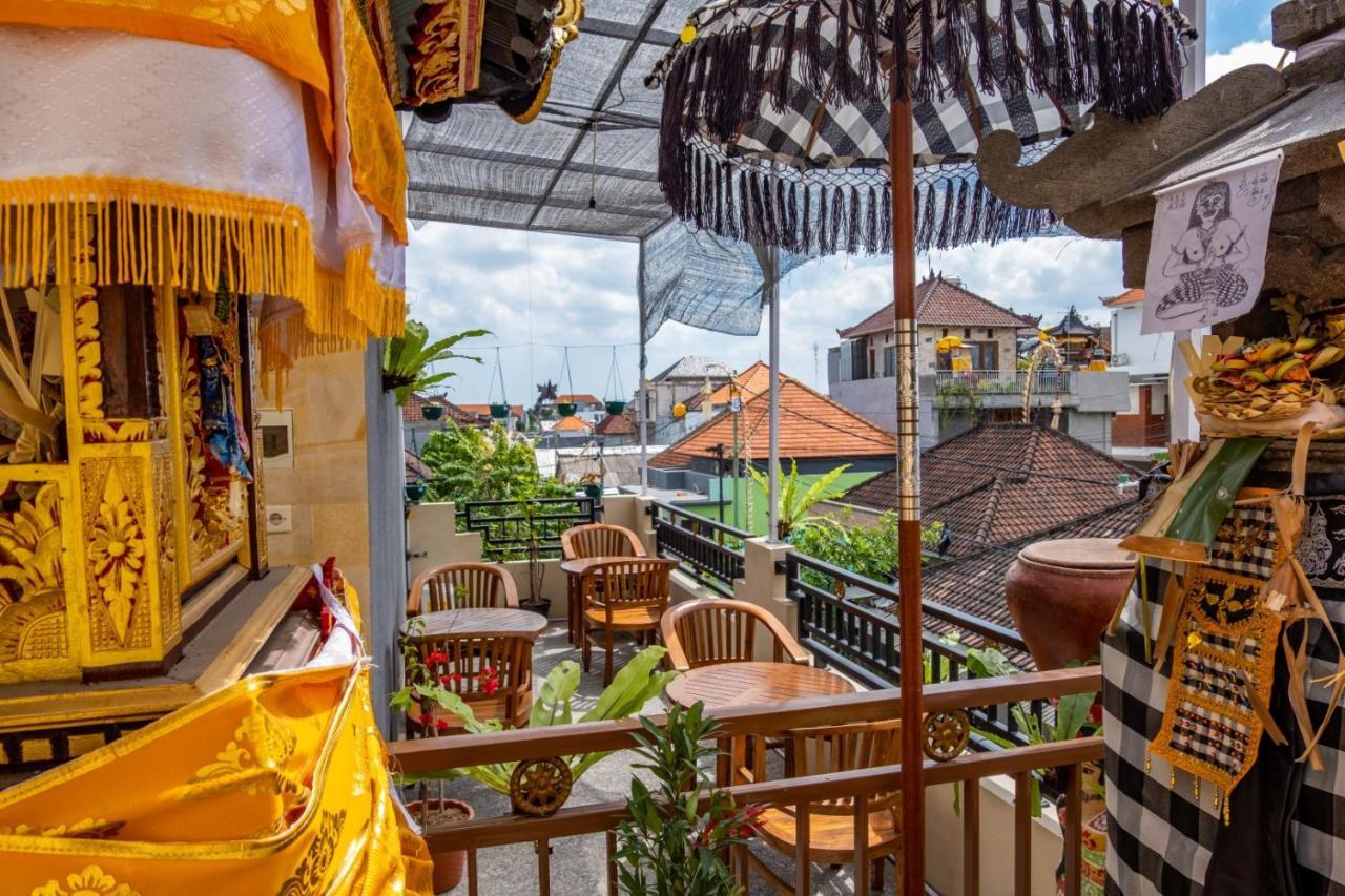 Sr Caviar Guest House Canggu Exterior photo