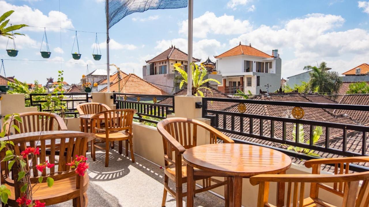 Sr Caviar Guest House Canggu Exterior photo