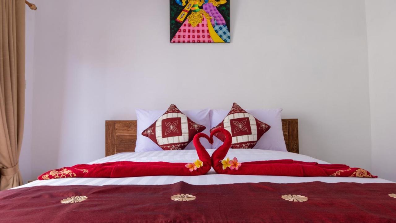 Sr Caviar Guest House Canggu Exterior photo